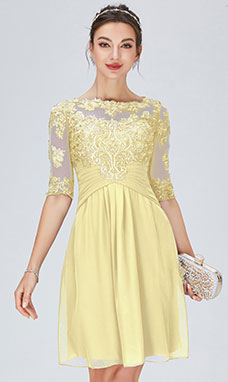 Sheath/Column Scoop Knee-length Chiffon Cocktail Dress with Lace